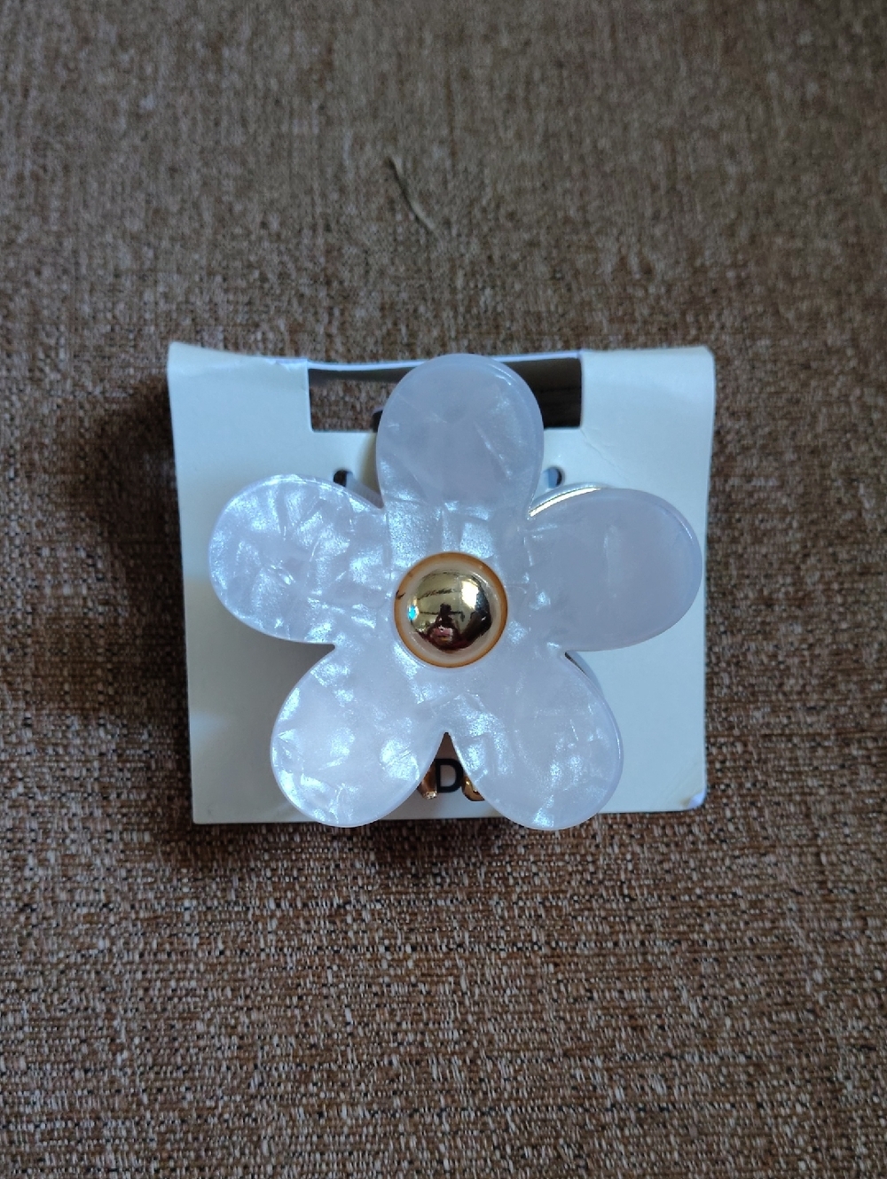 Pearlescent White Flower Hair Claw Clip with Gold Center